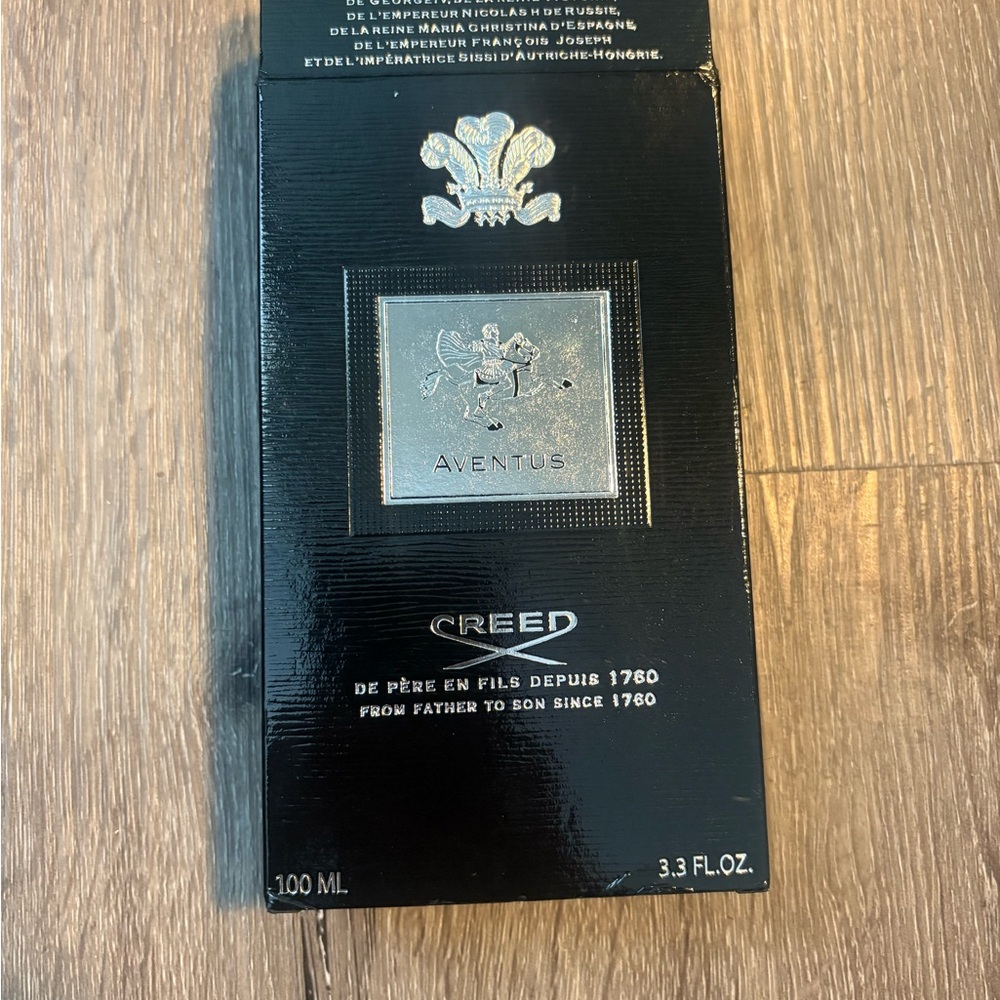 Creed Aventus Fragrance in Black and Silvers
